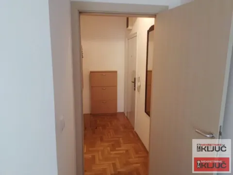 Izdavanje, jednosoban stan, 30m², Nova Detelinara, Novi Sad Sve Podlokacije - image 6