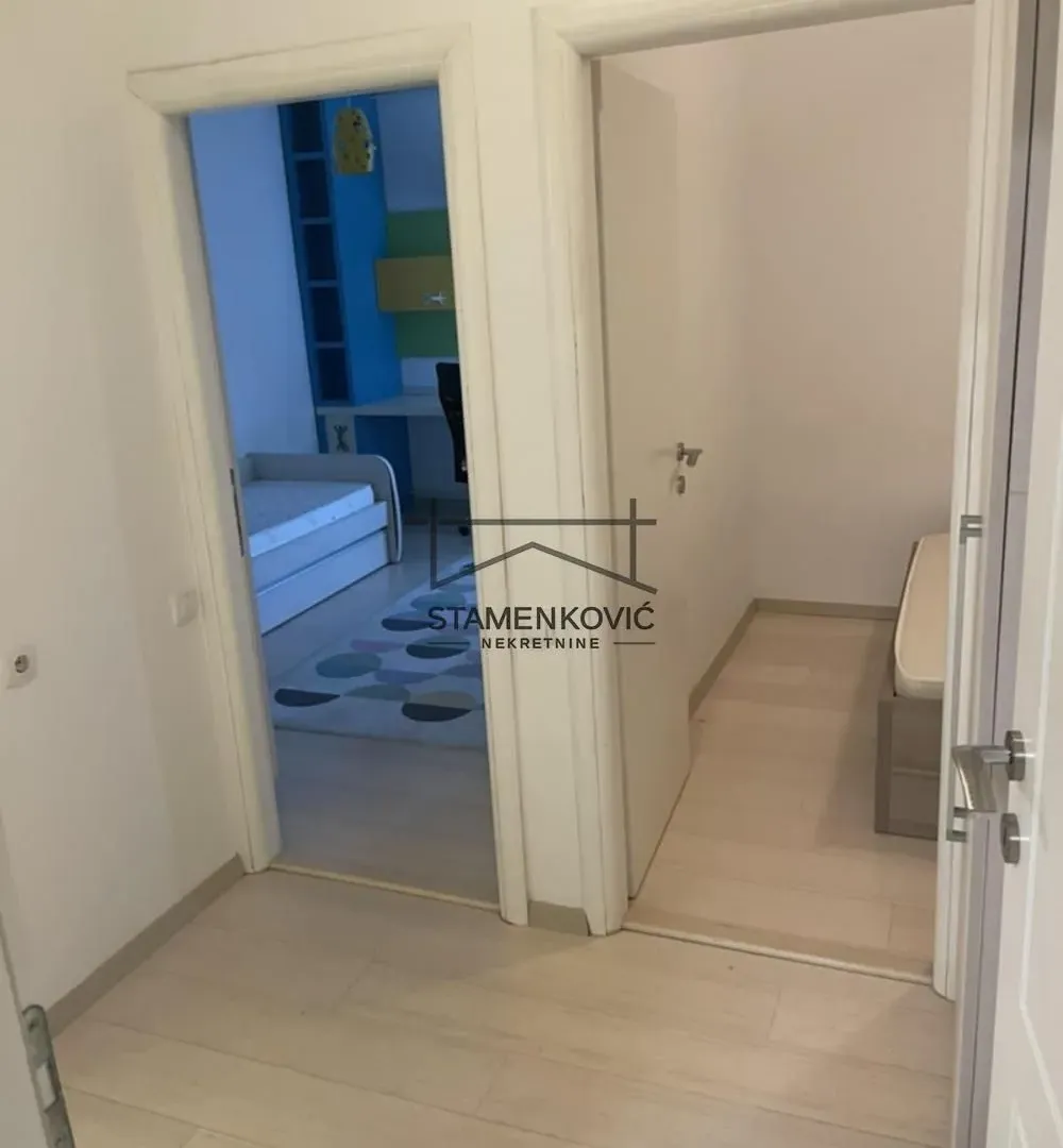 Izdavanje, četvorosoban stan, 80m², Liman 1, Novi Sad Sve Podlokacije