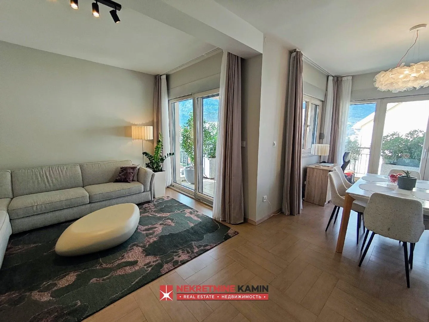 Prodaja, trosoban stan, 114m², Dobrota, Kotor
