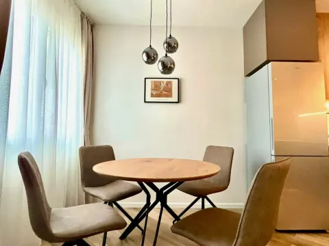 Izdavanje, dvosoban stan, 60m², Mažina, Tivat - image 4