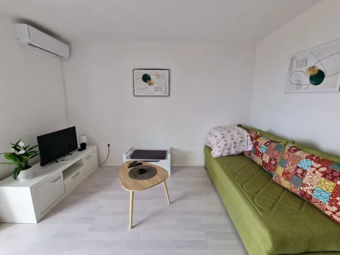 Prodaja, jednosoban stan, 45m², Blizikuće, Budva - image 2