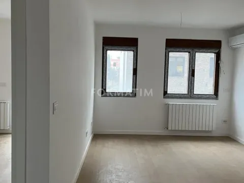 Prodaja, trosoban stan, 84m², Đeram Pijaca, Beograd - image 9
