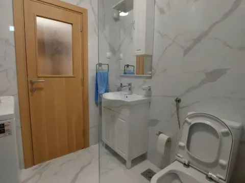 Izdavanje, dvosoban stan, 57m², Centar, Nikšić - image 5