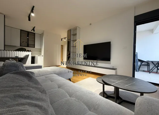 Izdavanje, jednosoban stan, 45m², City Kvart, Podgorica