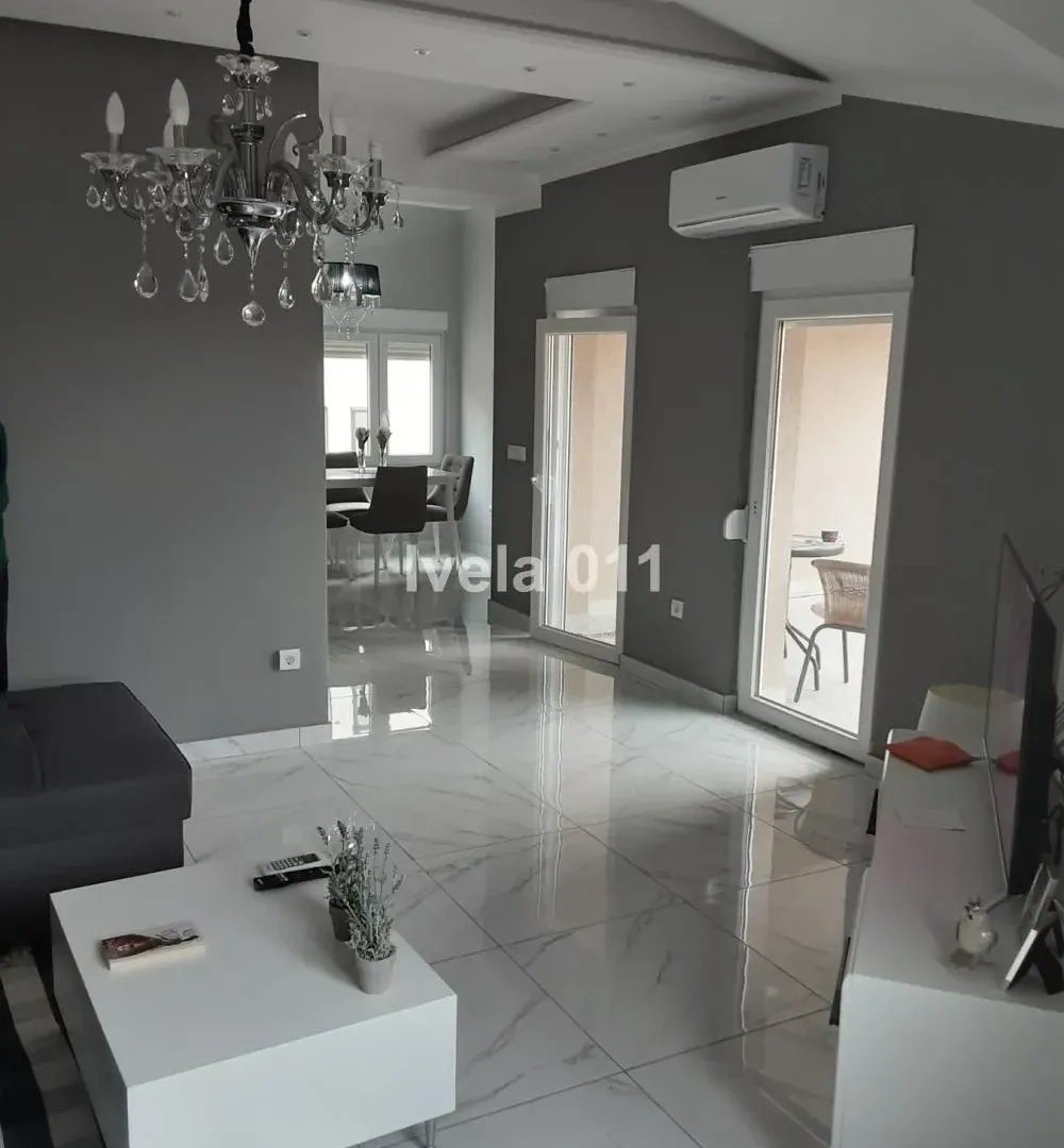 Izdavanje, dvosoban stan, 55m², Brace Jerković, Voždovac Sve Podlokacije