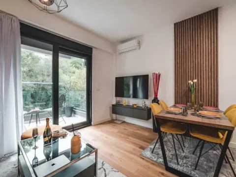 Rent, one bedroom apartment, 39m², Bečići, Budva - image 5