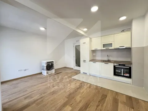 Rent, studio apartment, 40m², Tološka šuma, Podgorica - image 3