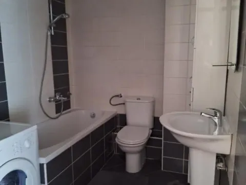 Izdavanje, dvosoban stan, 58m², Centar, Novi Sad - image 12