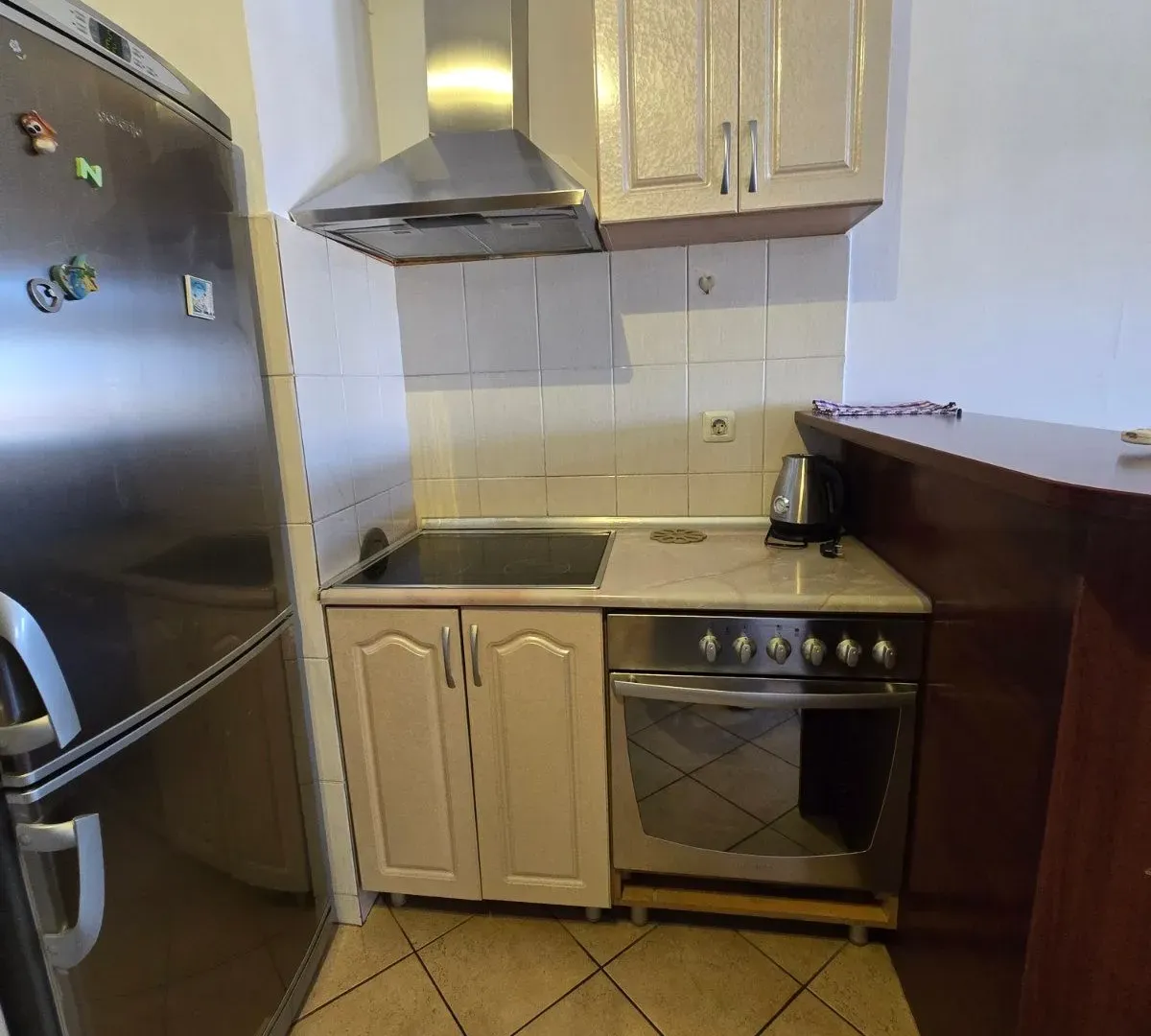 Izdavanje, jednosoban stan, 48m², Stari Aerodrom, Podgorica