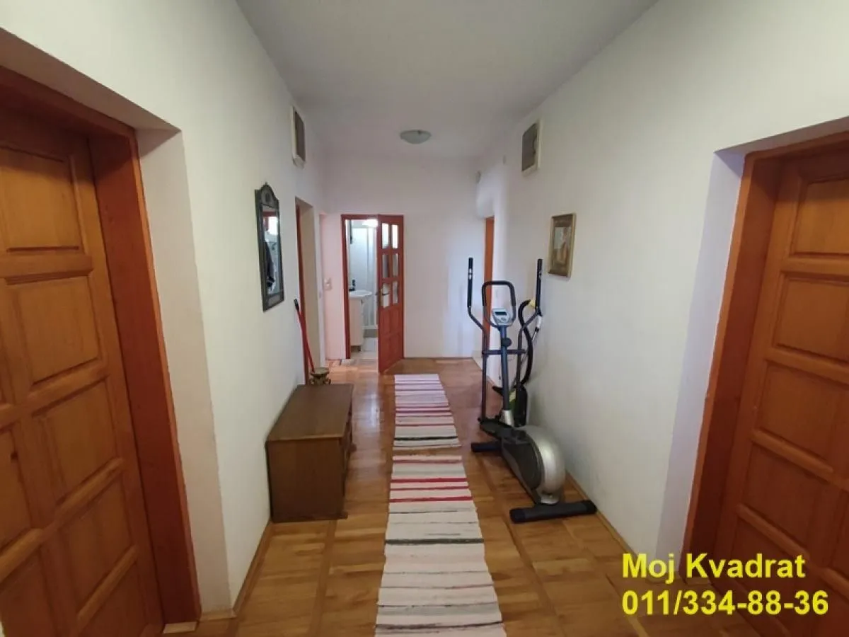 Prodaja, kuća, 204m², Višnjička Banja, Palilula Sve Podlokacije