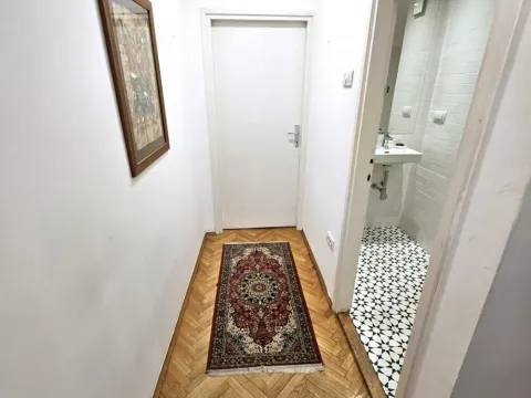 Izdavanje, četvorosoban stan, 143m², Kalenić Pijaca, Vračar Sve Podlokacije - image 7