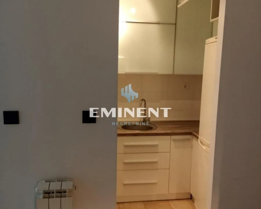 Rent, two bedroom apartment, 37m², Crveni Krst, Beograd
