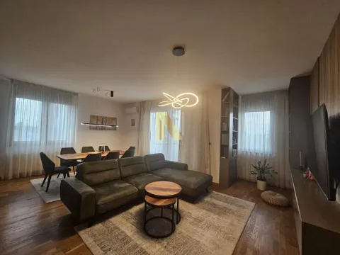 Izdavanje, četvorosoban stan, 133m², Sajmište, Novi Sad - image 4