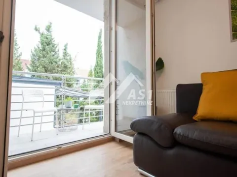 Rent, one bedroom apartment, 38m², Bulevar Oslobodjenja, Novi Sad Sve Podlokacije - image 3