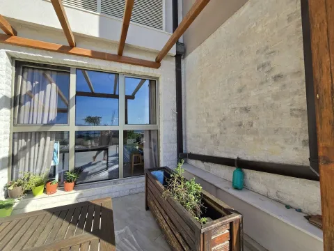 Sale, one bedroom apartment, 59m², Tivat, Crna Gora - image 25