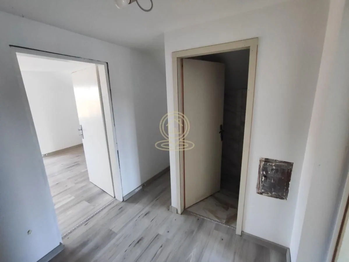 Prodaja, kuća, 374m², Veternik, Novi Sad Sve Podlokacije