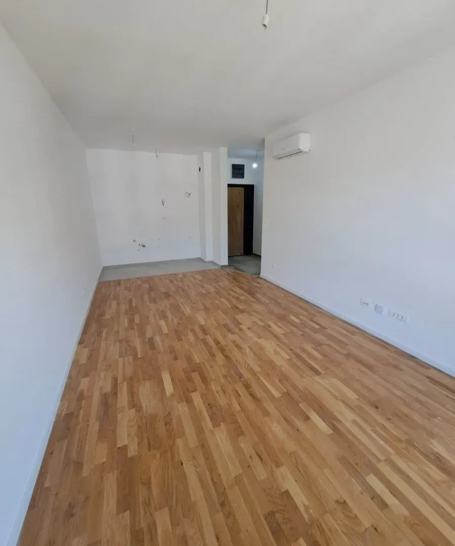 Prodaja, jednosoban stan, 45m², Tološi, Podgorica