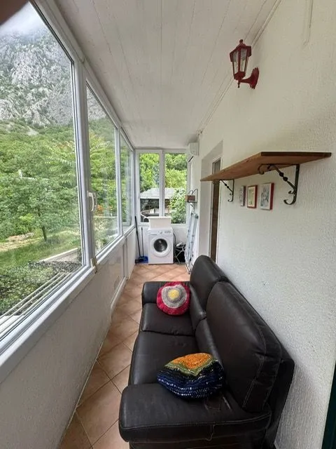 Rent, one bedroom apartment, 55m², Dobrota, Kotor