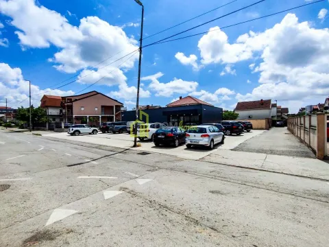 Izdavanje, poslovni prostor, 150m², Stari Aerodrom, Podgorica - image 4