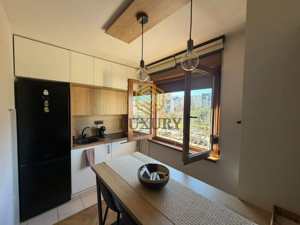Izdavanje, garsonjera, 30m², Blok 9, Podgorica