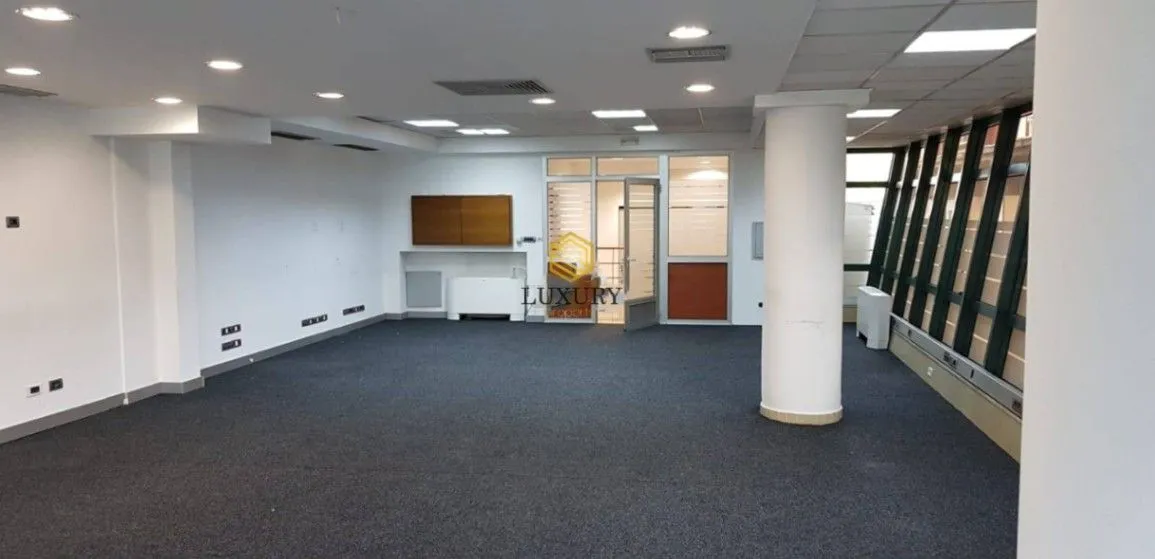 Rent, office space, 303m², Centar, Podgorica