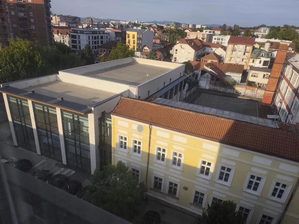 Prodaja, trosoban stan, 93m², Centar, Loznica