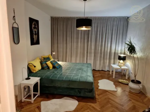 Izdavanje, trosoban stan, 70m², Vračar Sve Podlokacije, Beograd - image 9