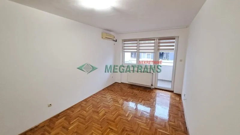 Izdavanje, dvosoban stan, 56m², Novi Sad Sve Podlokacije, Novi Sad
