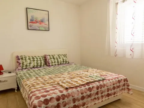 Rent, two bedroom apartment, 60m², Šušanj, Bar - image 6