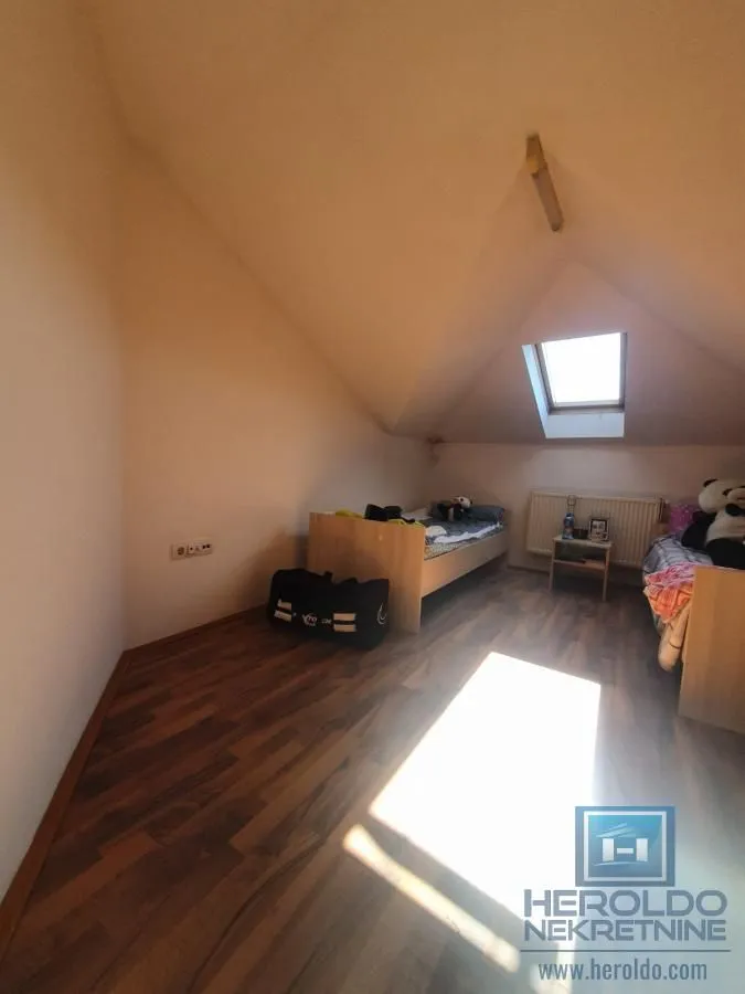 Prodaja, dvosoban stan, 68m², Levač, Jagodina