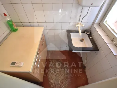 Rent, two bedroom apartment, 85m², Centar, Podgorica - image 9
