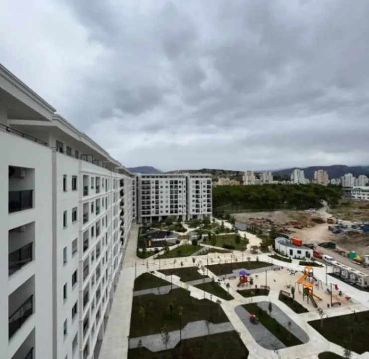 Izdavanje, dvosoban stan, 64m², Tološka šuma, Podgorica