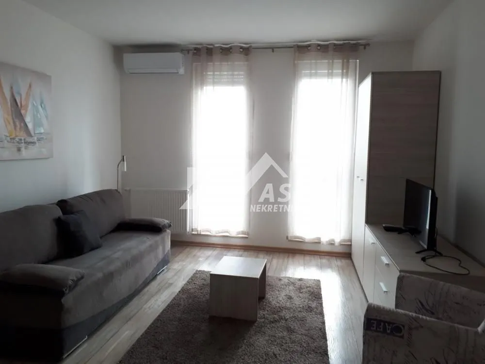 Izdavanje, stan, 26m², Podbara, Novi Sad Sve Podlokacije