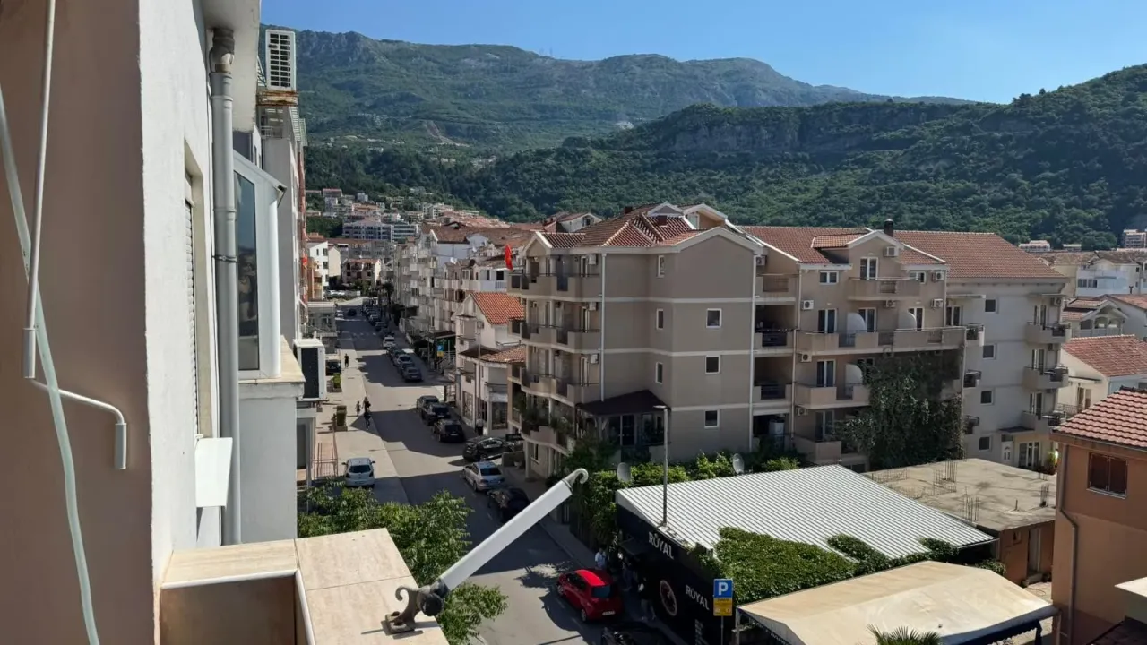 Prodaja, jednosoban stan, 41m², Mainski Put, Budva
