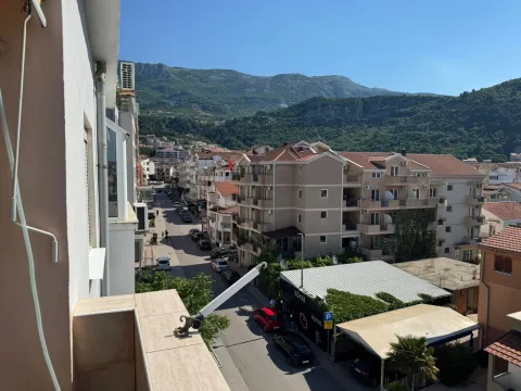 Sale, one bedroom apartment, 41m², Mainski Put, Budva - image 1