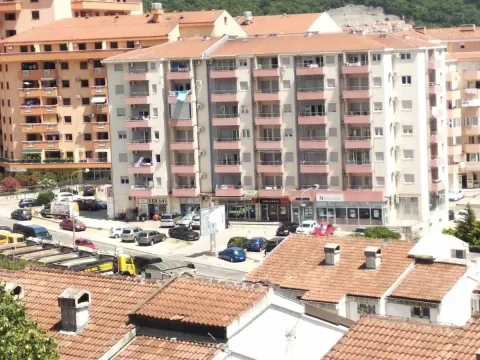 Izdavanje, trosoban stan, 71m², Budva, Crna Gora - image 7