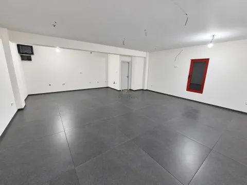 Rent, office space, 54m², Momišići, Podgorica - image 3