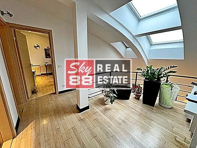 Sale, four bedroom apartment, 130m², Vračar Hram, Vračar Sve Podlokacije