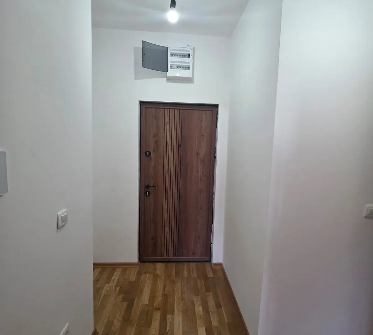 Prodaja, jednosoban stan, 45m², Lazi, Budva