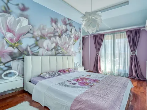 Sale, four bedroom apartment, 188m², Rozino, Budva - image 9