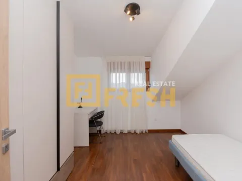 Izdavanje, trosoban stan, 90m², Master Kvart, Podgorica - image 17