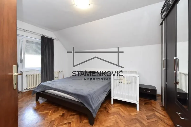 Prodaja, kuća, 495m², Begeč, Novi Sad Sve Podlokacije