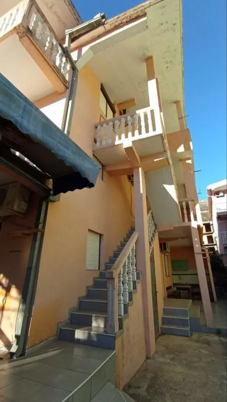 Prodaja, kuća, 210m², Sutomore, Bar