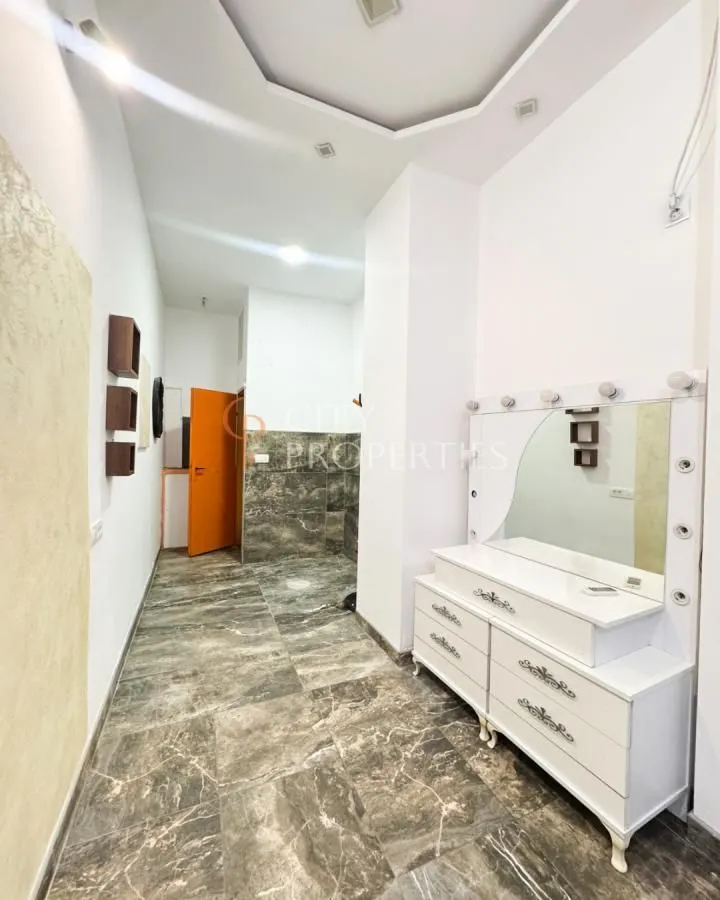 Izdavanje, poslovni prostor, 19m², Pejton, Podgorica