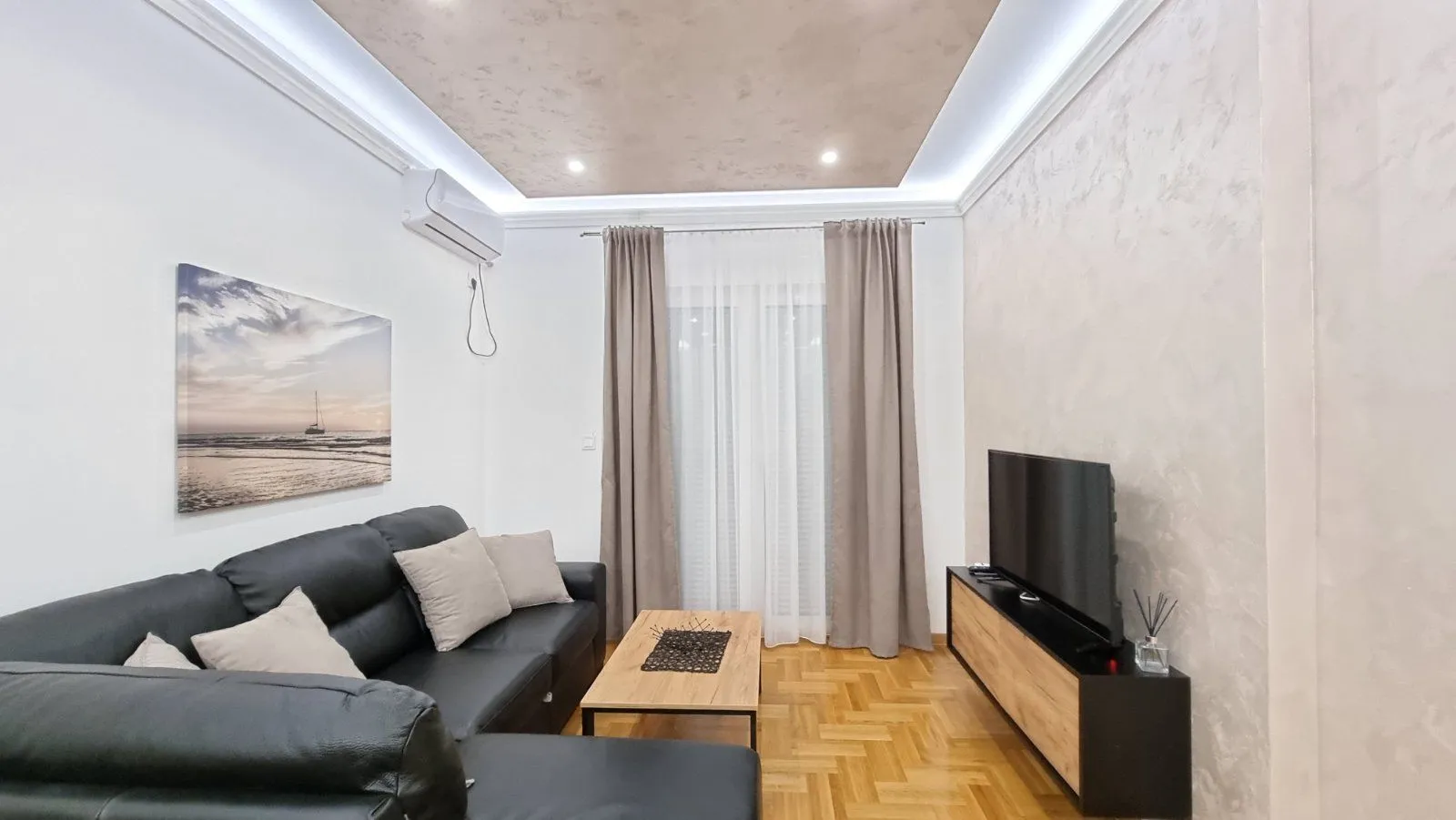Izdavanje, jednosoban stan, 45m², Budva, Crna Gora