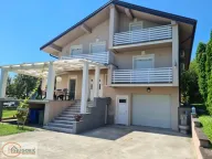 Prodaja, kuća, 356m², Grocka, Beograd - image 1