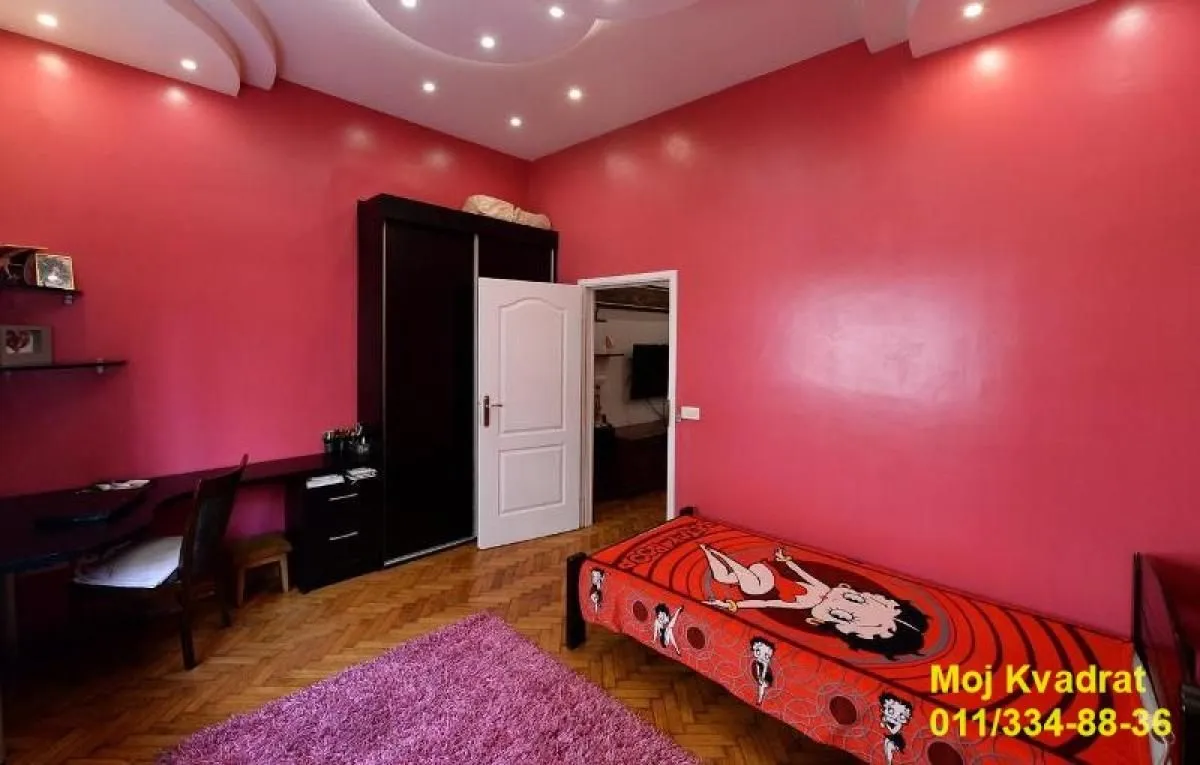 Prodaja, trosoban stan, 86m², Vračar Centar, Vračar Sve Podlokacije