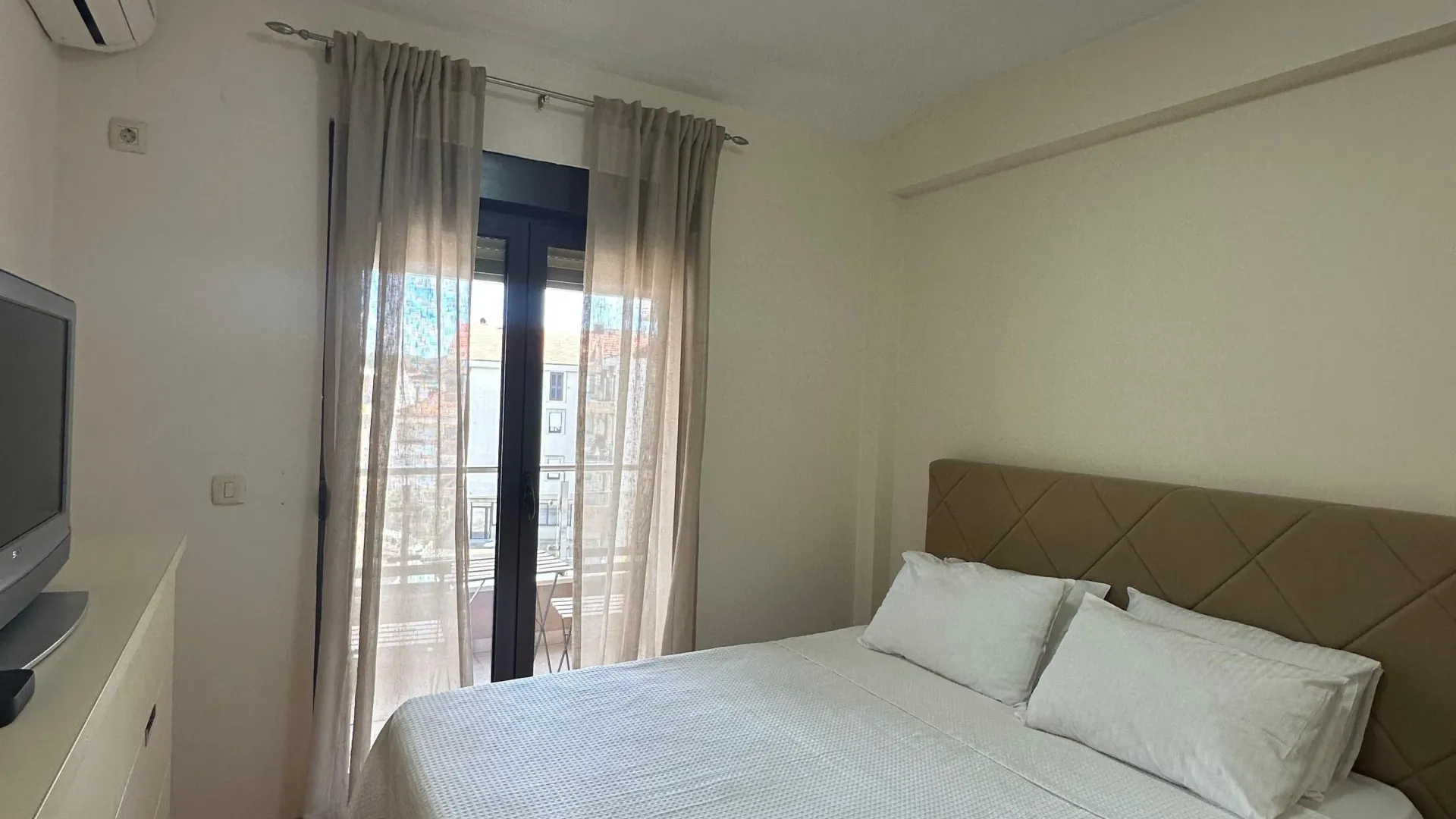 Rent, one bedroom apartment, 48m², Centar, Tivat