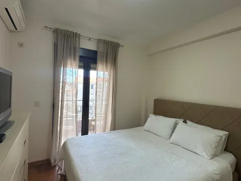 Izdavanje, jednosoban stan, 48m², Centar, Tivat - image 15