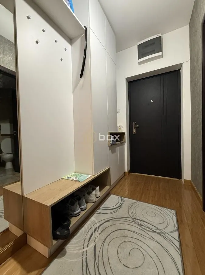 Izdavanje, jednosoban stan, 50m², Pantelej, Niš